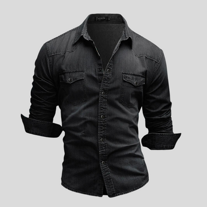 Chemise en denim au style moderne